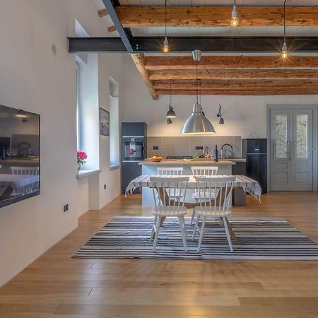 Apartman Bjork Pula Eksteriør billede