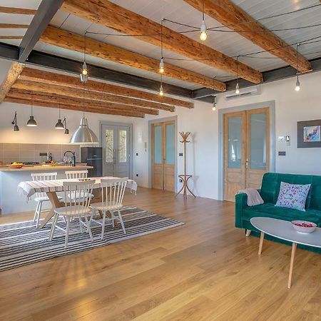 Apartman Bjork Pula Eksteriør billede